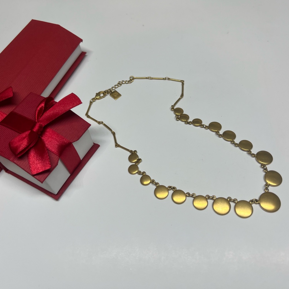 #25 Nine West goldtone necklace